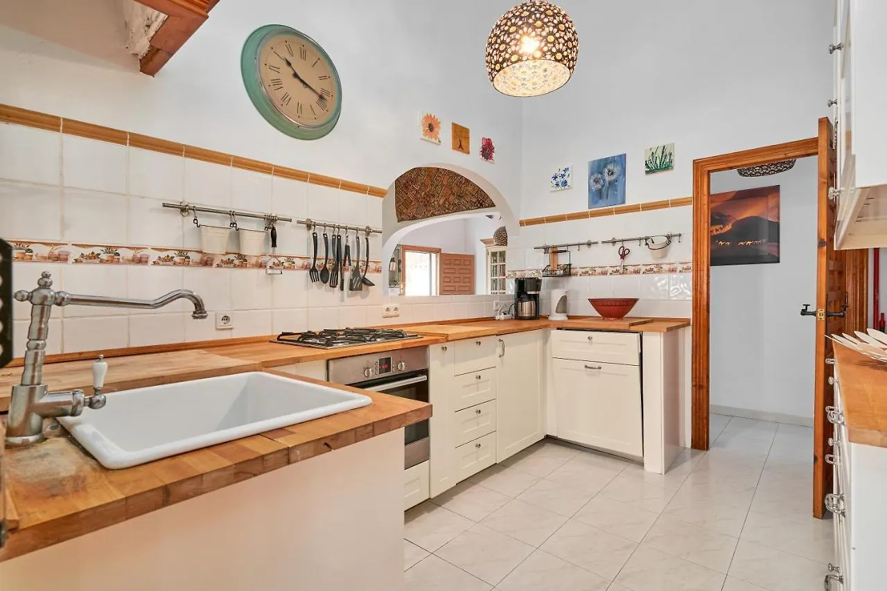La Montana Del Oro Villa Sayalonga Spain